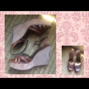 GUESS Ilene wedge sandals beaded wedge 10M